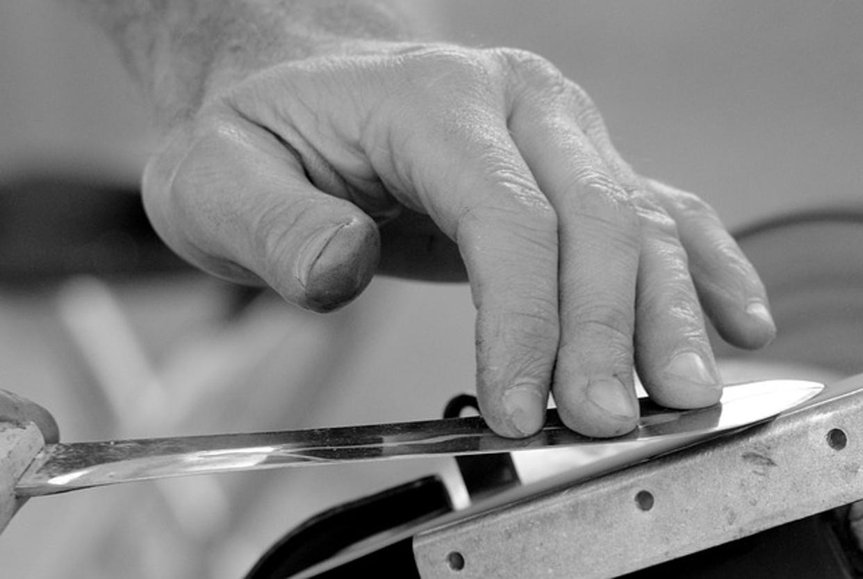 how to sharpen a knife