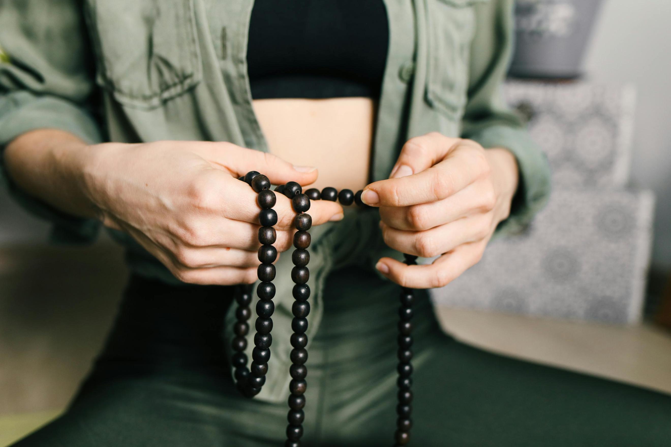 come fare una stella con una collana di perline